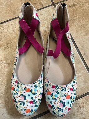 Monkey Feet Floral Ballet Flats with Magenta Cross Straps